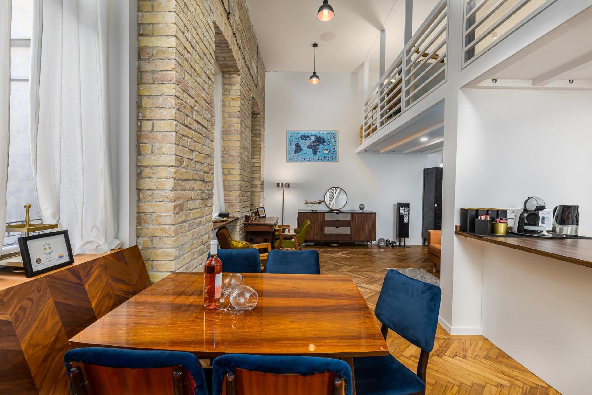 Aviator Loft - Downtown Opera Apartment Budapest